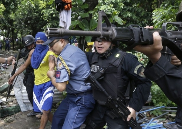 警察协助强拆很绝望？3 招帮你应对！