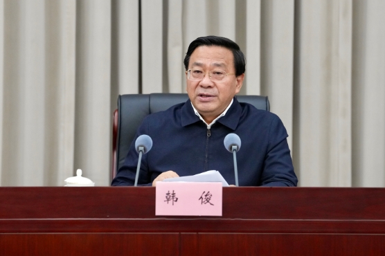 农业农村部召开干部大会 对深入贯彻中央八项规定精神学习教育工作进行再动员再部署2 农业农村部召开干部大会 对深入贯彻中央八项规定精神学习教育工作进行再动员再部署2