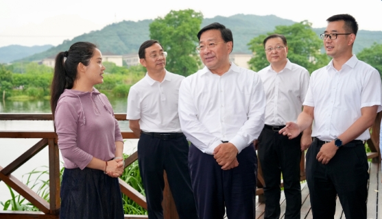 韩俊在浙江调研时强调 完善城乡融合发展体制机制 推进学习运用“千万工程”经验走深走实